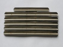 Q - 17 Ribbons - Metal Bar