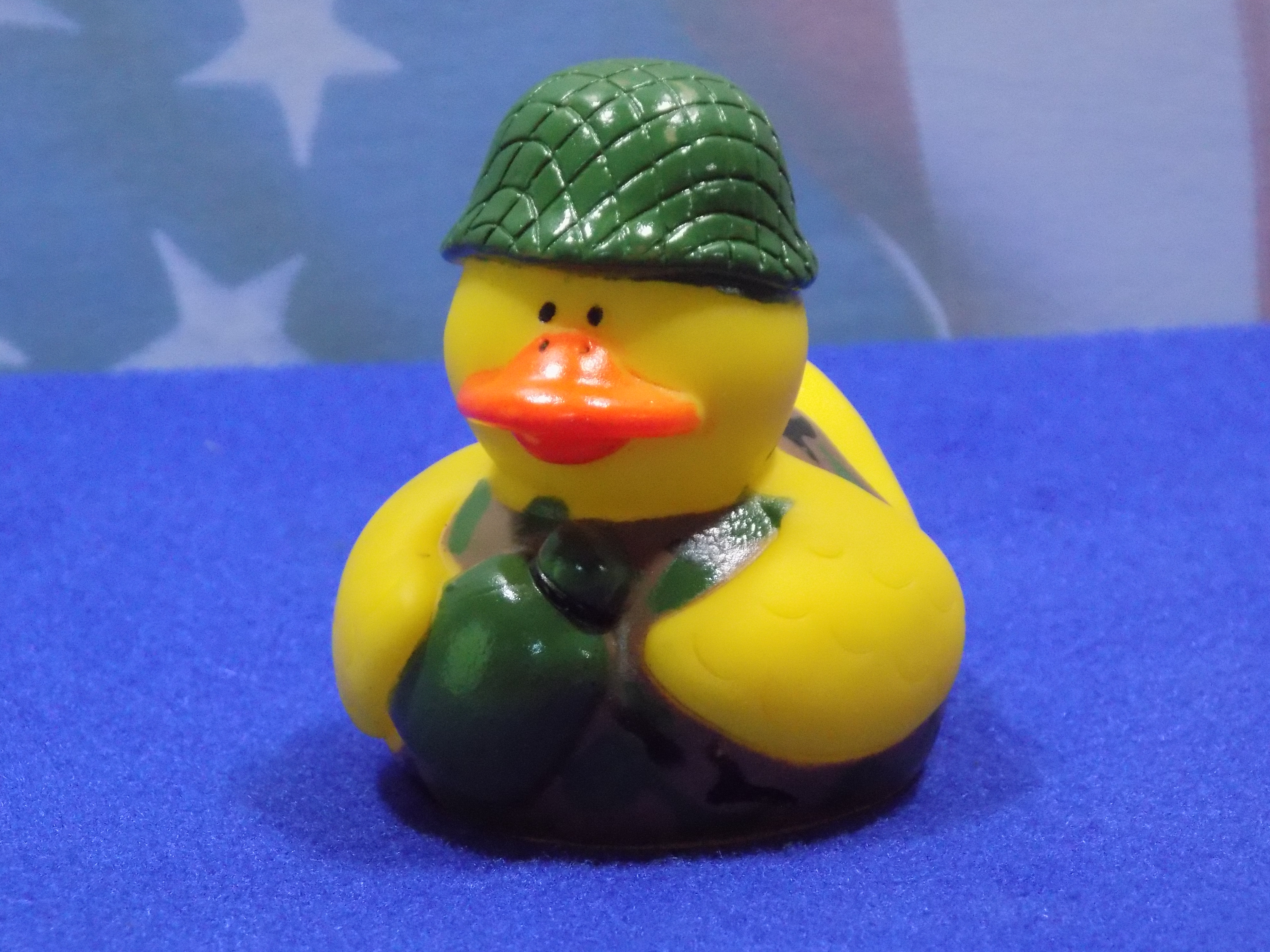 RUBBER DUCK with CANTEEN